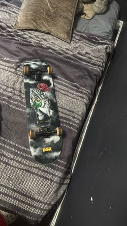 Dirty ghetto kids skateboard