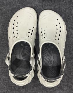 Crocs Men’s Size 11 Grey
