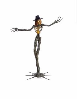 15ft Gruesome Grounds Giant-Sized Animated LED Worricrow