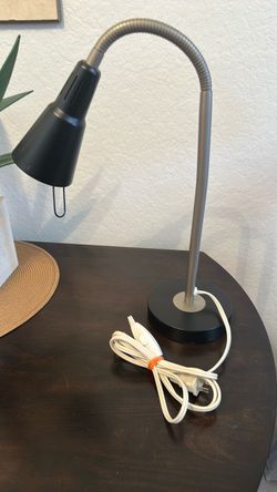 Desk lamp