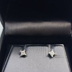 14k White Gold 3/8ct Diamond Stud Earrings Kevin Jewelers  NEW IN BOX