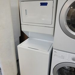 WHIRLPOOL TOP LOAD WASHER WITH AGITATOR AND GAS DRYER SET STACKABLE LAUNDRY CENTER 