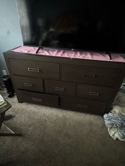Long dresser