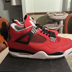 Jordan 4 Red Toro Size 9 With Box 