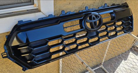 Toyota tacoma trd grill