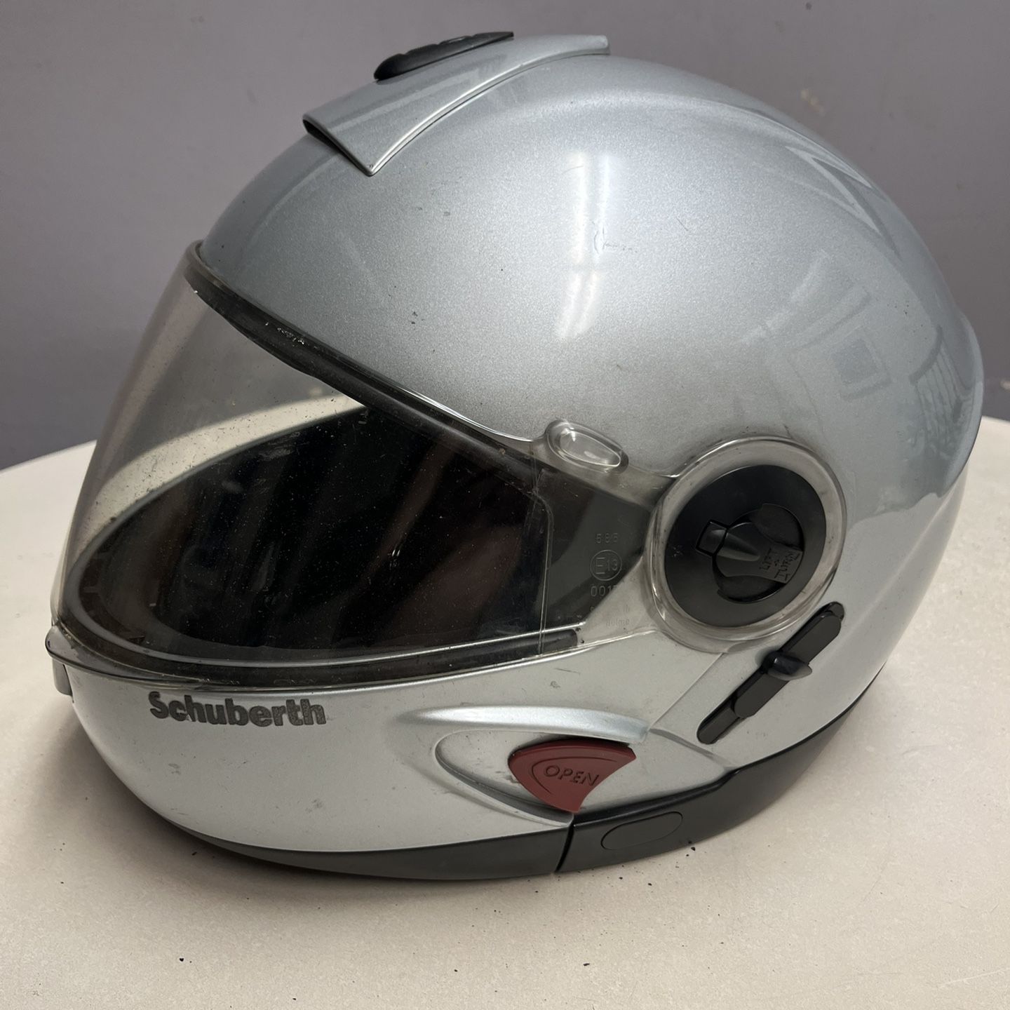 schuberth c2 flip-up motorcycle helmet E2 Explorer NEW Schuberth C5 Carbon Motorcycle