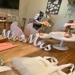 against treat Complete Your Special Day with Beautiful Wedding Accessories