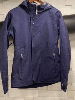 Burton Womens Snowboard Ski Snow Jacket Size Medium But Runs Small