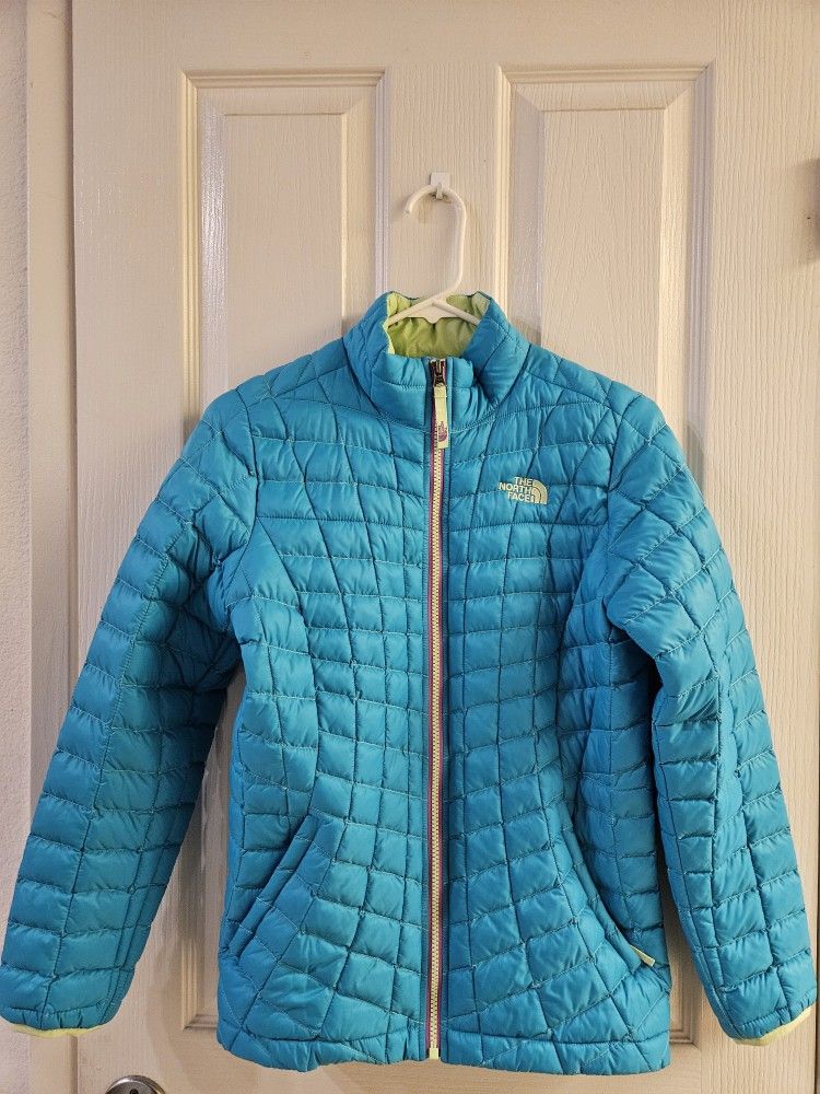 The North Face puffer Jacket youth size 14/16