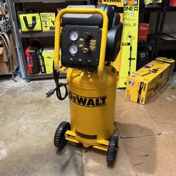 DEWALT 15 Gal. Portable Electric Air Compressor