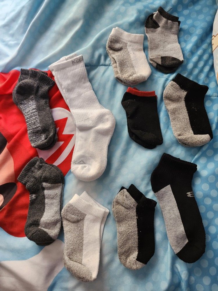 Boys Socks Free Pickup In Saint James 