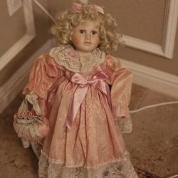 Animated Potcelain Doll