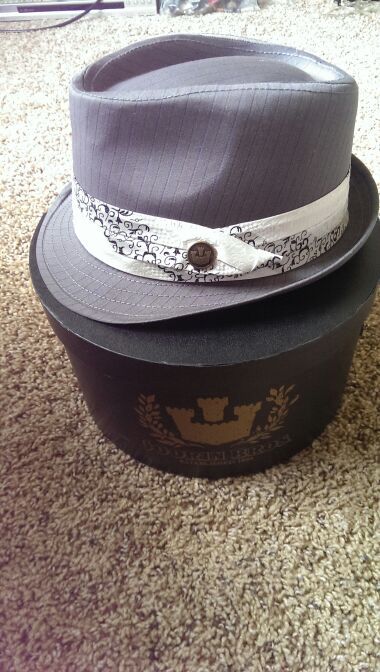 Goorin Bros fedora + hat box