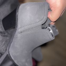 Women’s Gray Chunky Heel Ankle Boots – Size 6.5 Women – Like New