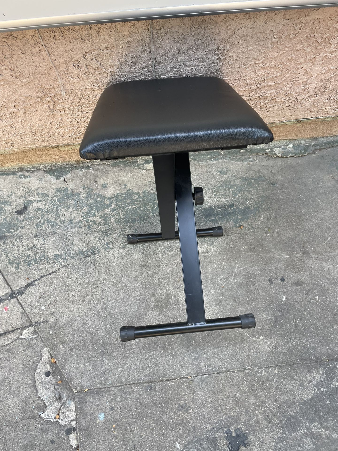 Piano Playing Seat Bench