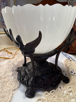 Vintage 90s Art Nouveau-style Table Lamp