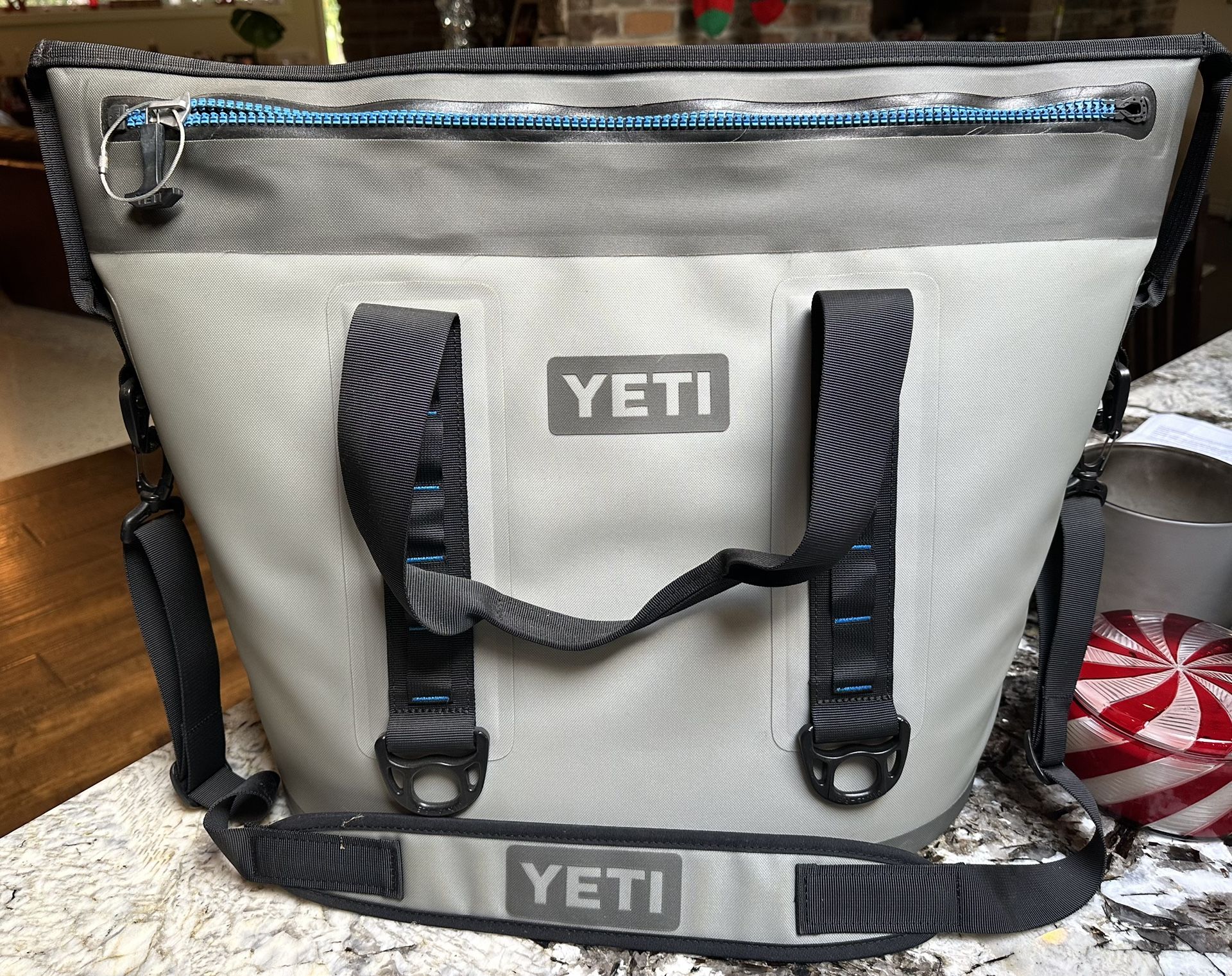 YETI Large Soft Cooler - Hopper two 40