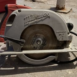 Milwaukee Circular Saw