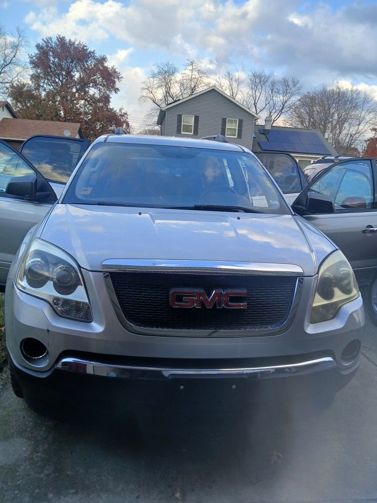 2011 GMC Acadia