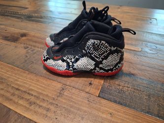 Nike | Air Foamposite Snakeskin - Red/Blk/Wht - 11C