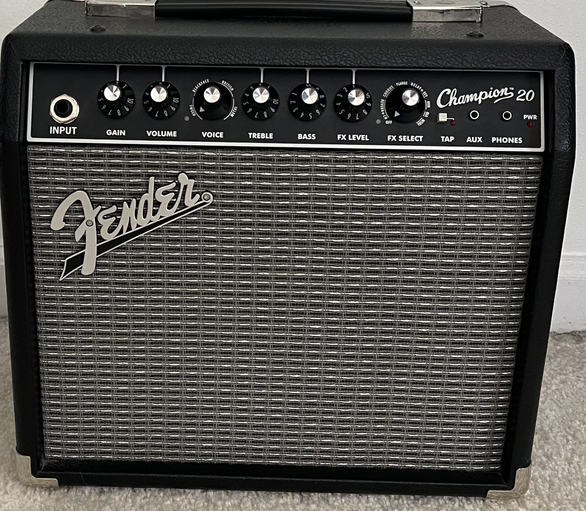 🎸 Fender Champion 20 Guitar Amplifier – Versatile & Compact 🎸