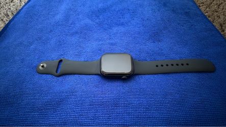 Apple Watch Series 7 cellular version 44mm