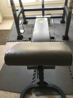 Gold s gym hot sale xr16 weight bench
