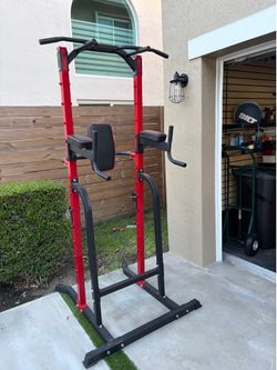 Pull up, dip, and ab crunch bar set