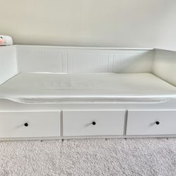 Daybed Pull To King Bed