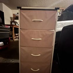 4 Drawer Dresser 
