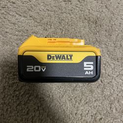 Dewalt 20v max 5.0 aH battery - NEW