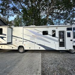 2005 Damon 34ft 2-slide Out 16,000 Miles Rear Bed Excellent Condition
