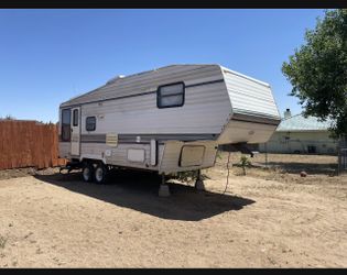5th Wheel Trailer