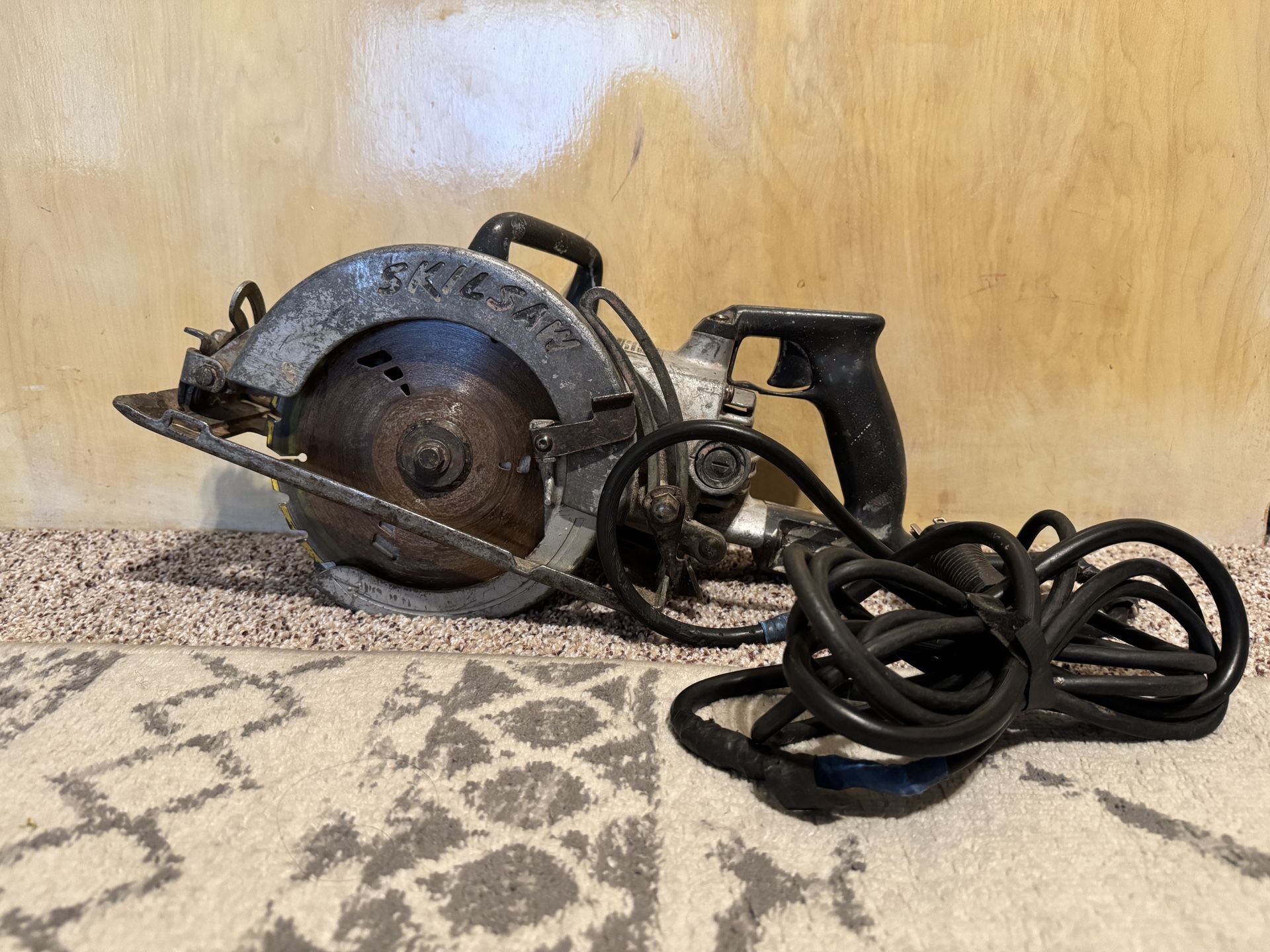 Skilsaw Professional Circular Saw