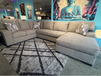✨ Ashley 3-Piece Sectional – Unbeatable Value! ✨