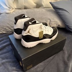 Jordan 11 Gratitude 