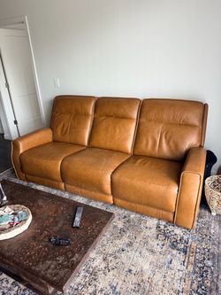 Living Spaces Liam Leather Reclining Sofa