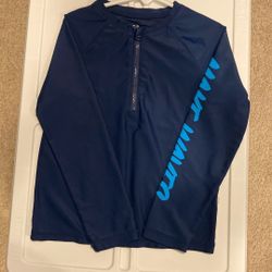 Size 6 Osh Kosh Boy’s Rash Guard 