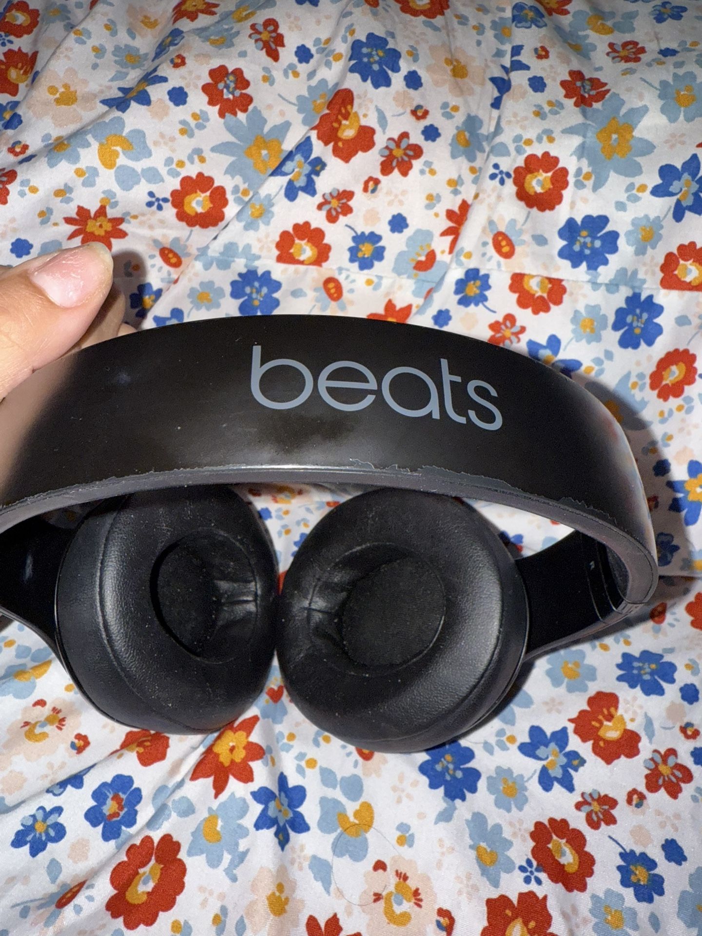 Beats - Studio Pro - Wireless Noise Cancelling Over-the-Ear Headphones - Black