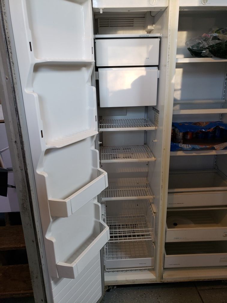 Kitchenaid superba 42 inch professional fridge for Sale in Galloway, NJ