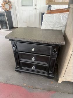 Mable top dresser /nightstand