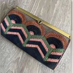 FOSSIL EMBROIDERED CLUTCH $35/OBO