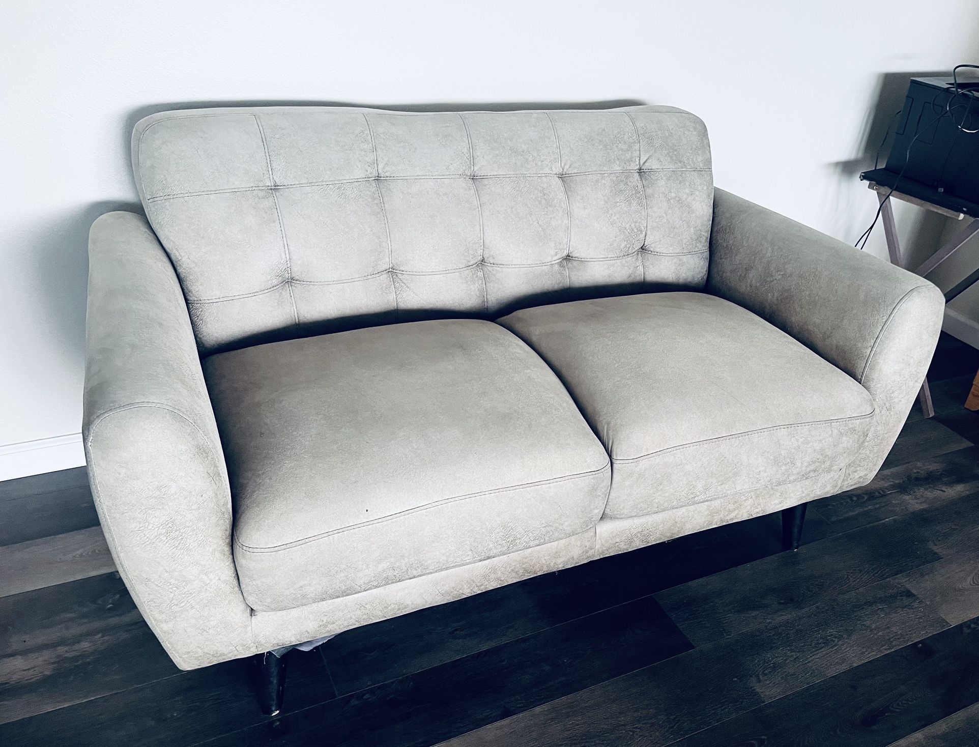 Sofa & Loveseat