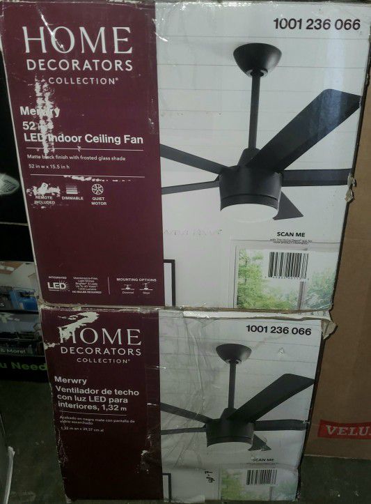 New HDC Merwry 52 in. Integrated LED Indoor Matte Black Ceiling Fan with  Light Kit and Remote Control for Sale in Houston, TX OfferUp