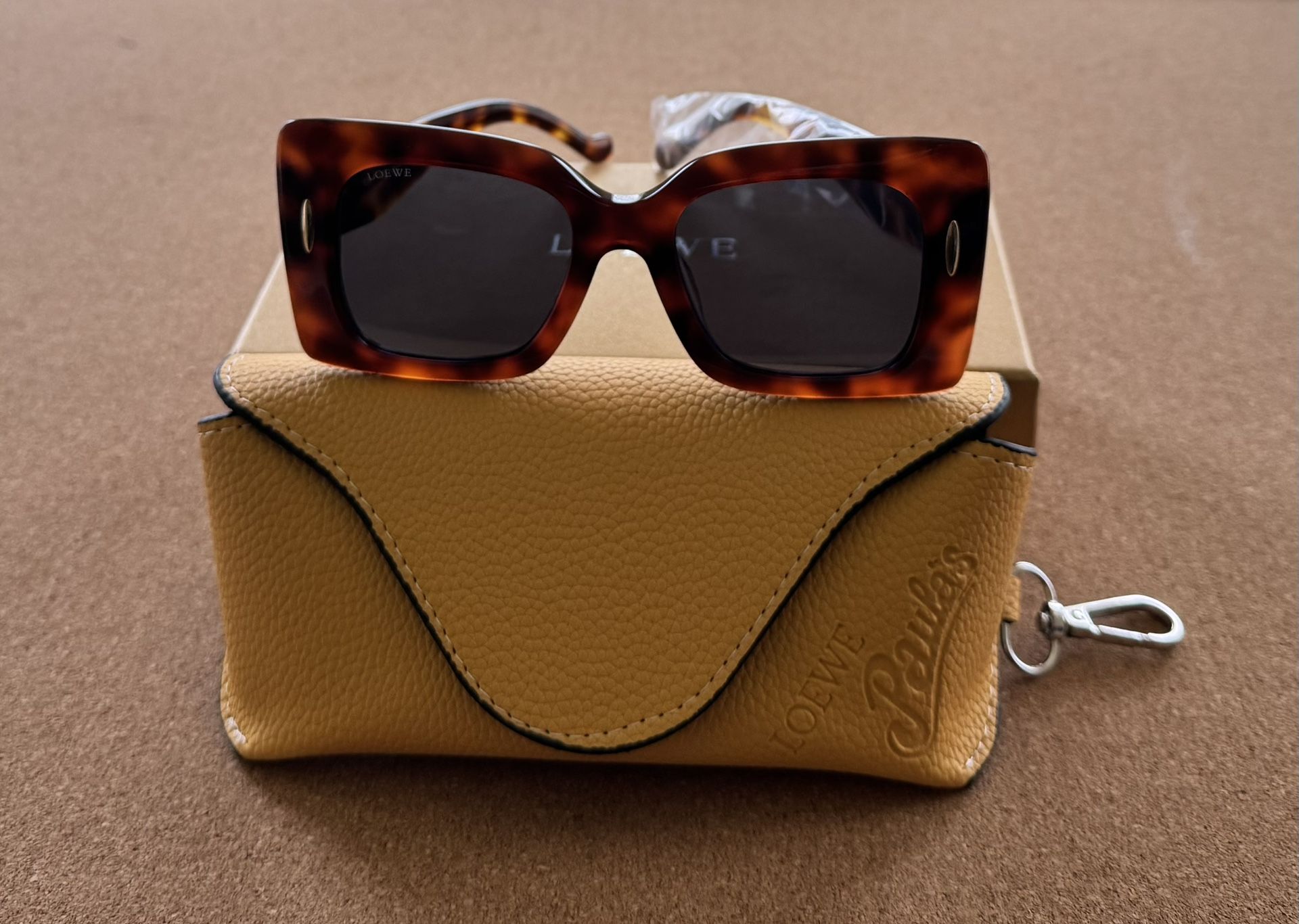 Square Maxi Anagram Tortoise Sunglasses