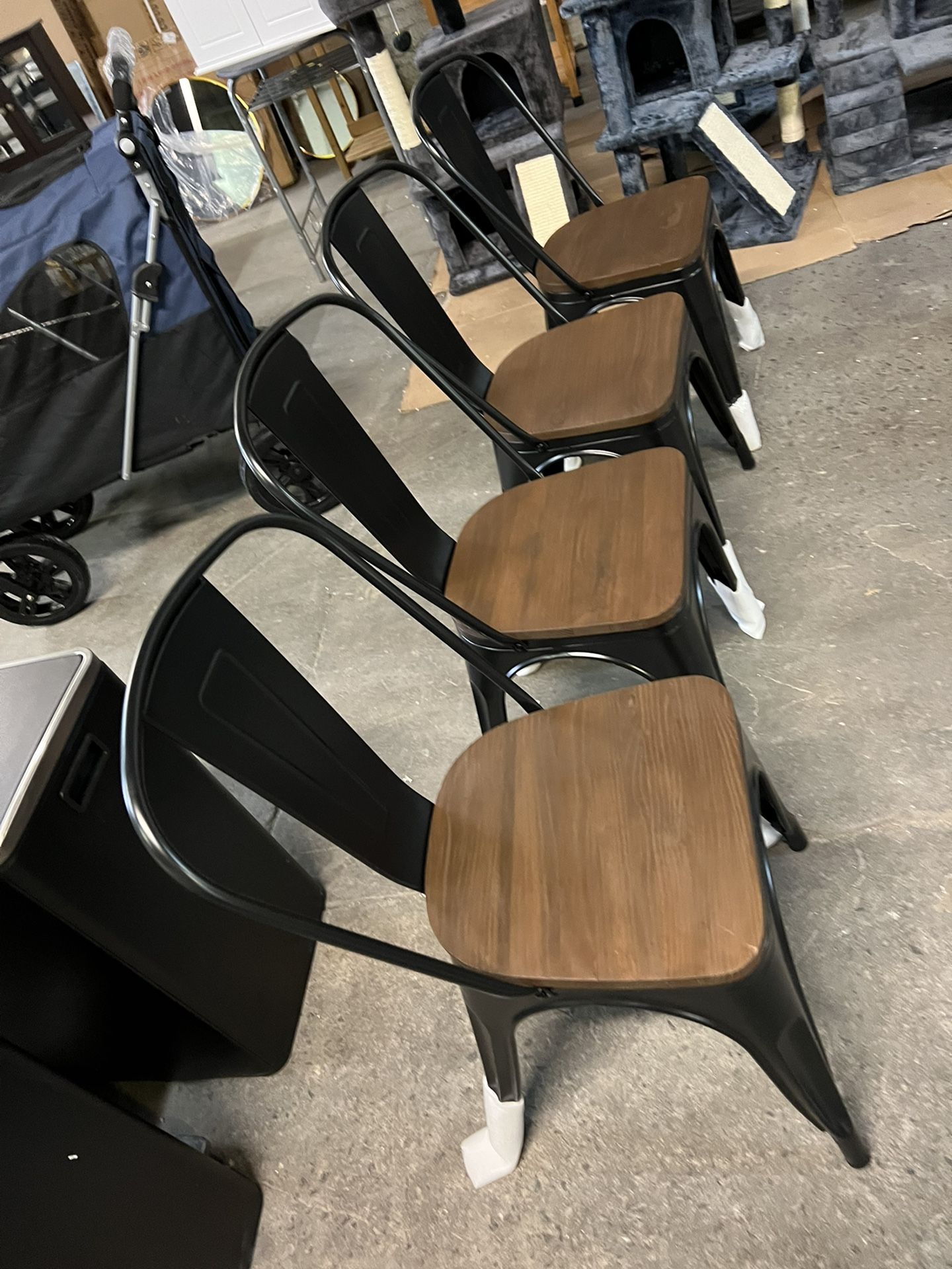 18 Inch Classic Iron Metal Dinning Chair with Wood Top/Seat Indoor-Outdoor Use Chic Dining Bistro Cafe Side Barstool Bar Chair Coffee Chair Set of 4 B