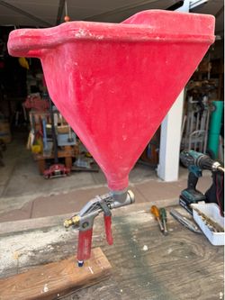 Hand sprayer for texturing