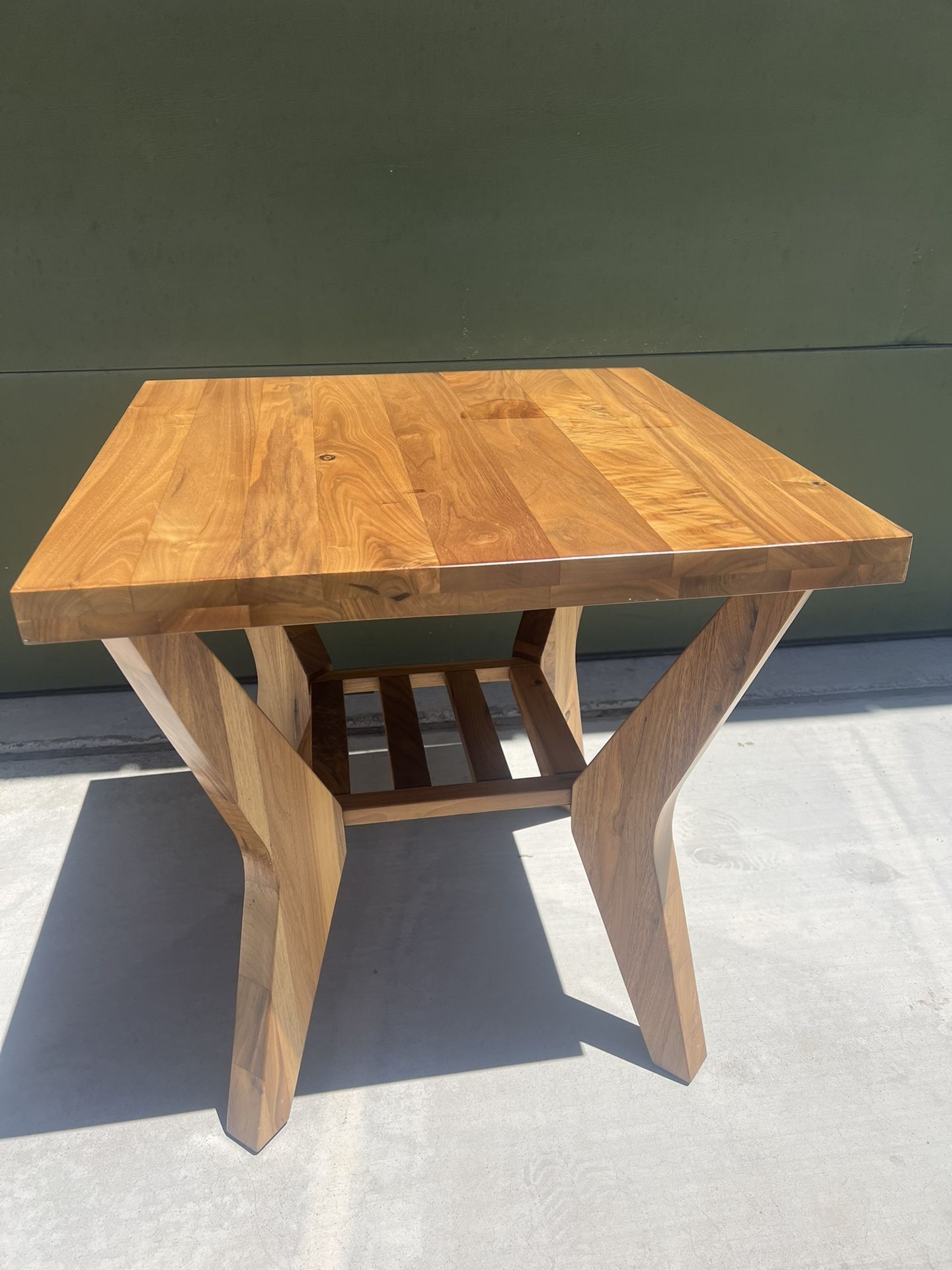 Solid Wood side table/end table/coffee table