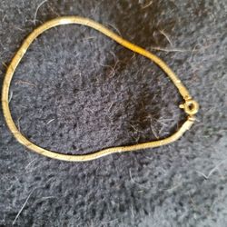 7" Long. 14kt Gold Bracelet