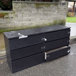 Free dresser 
